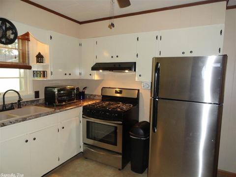 200 Railroad, Cooter, MO 63839 photo 10