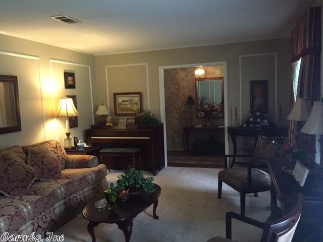 2400 Forest Knl, Pine Bluff, AR 71603 photo 2