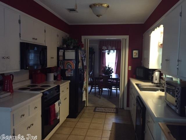 2400 Forest Knl, Pine Bluff, AR 71603 photo 4