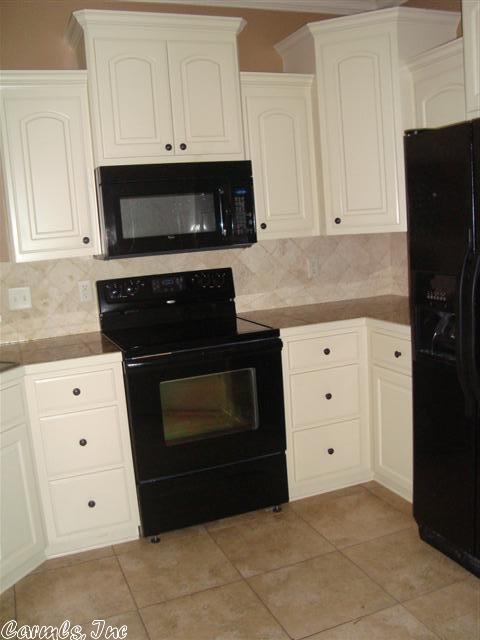111 Hunter Cir, Beebe, AR 72012 photo 4