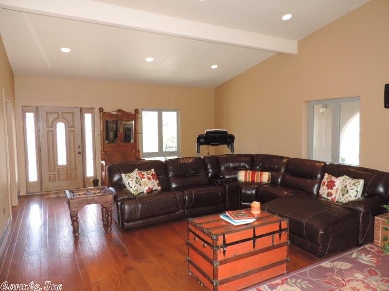 35 Downwind Ave, Greenbrier, AR 72058 photo 3