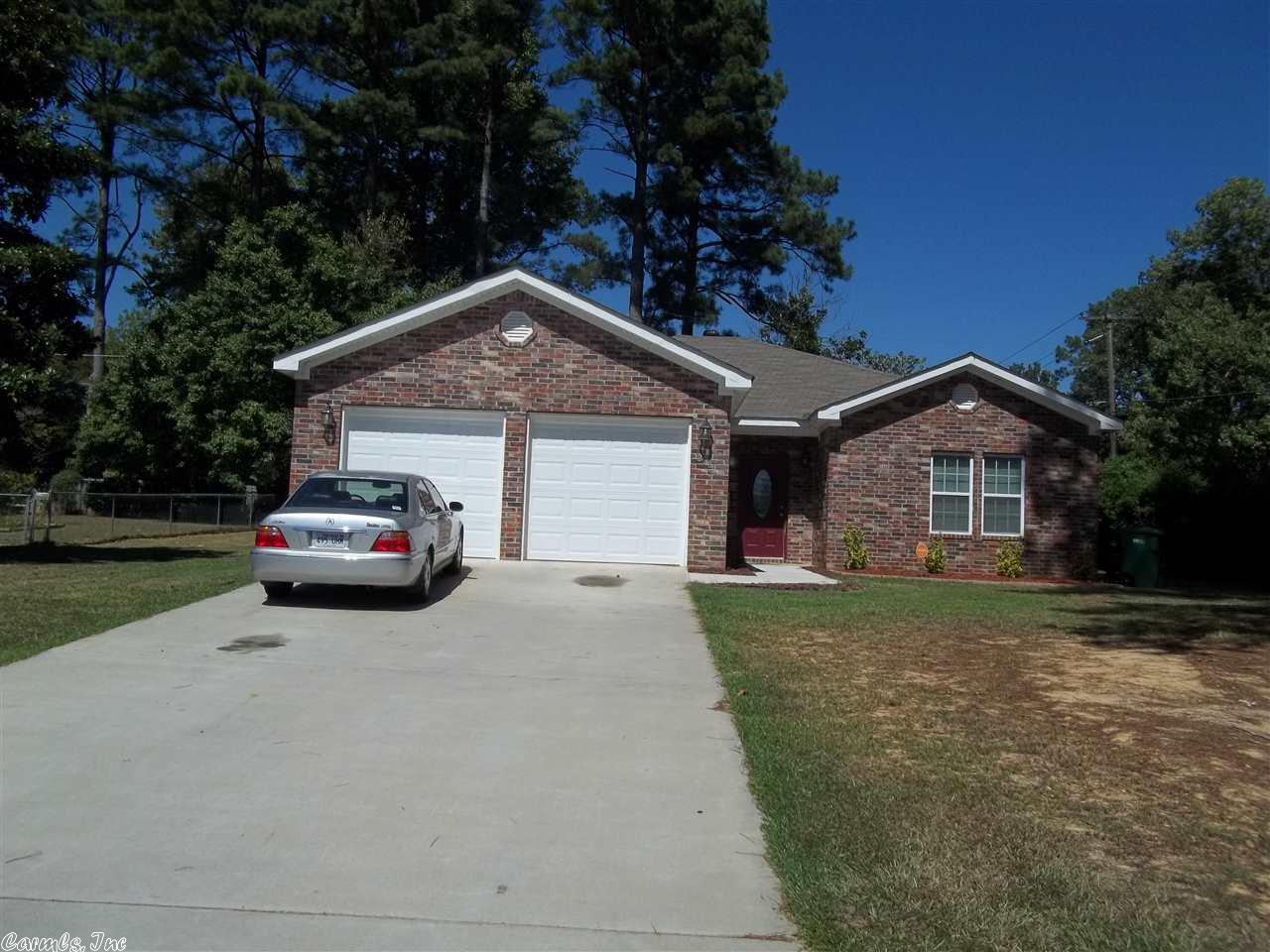 2201 Pine Hl, Pine Bluff, AR 71603 photo 1