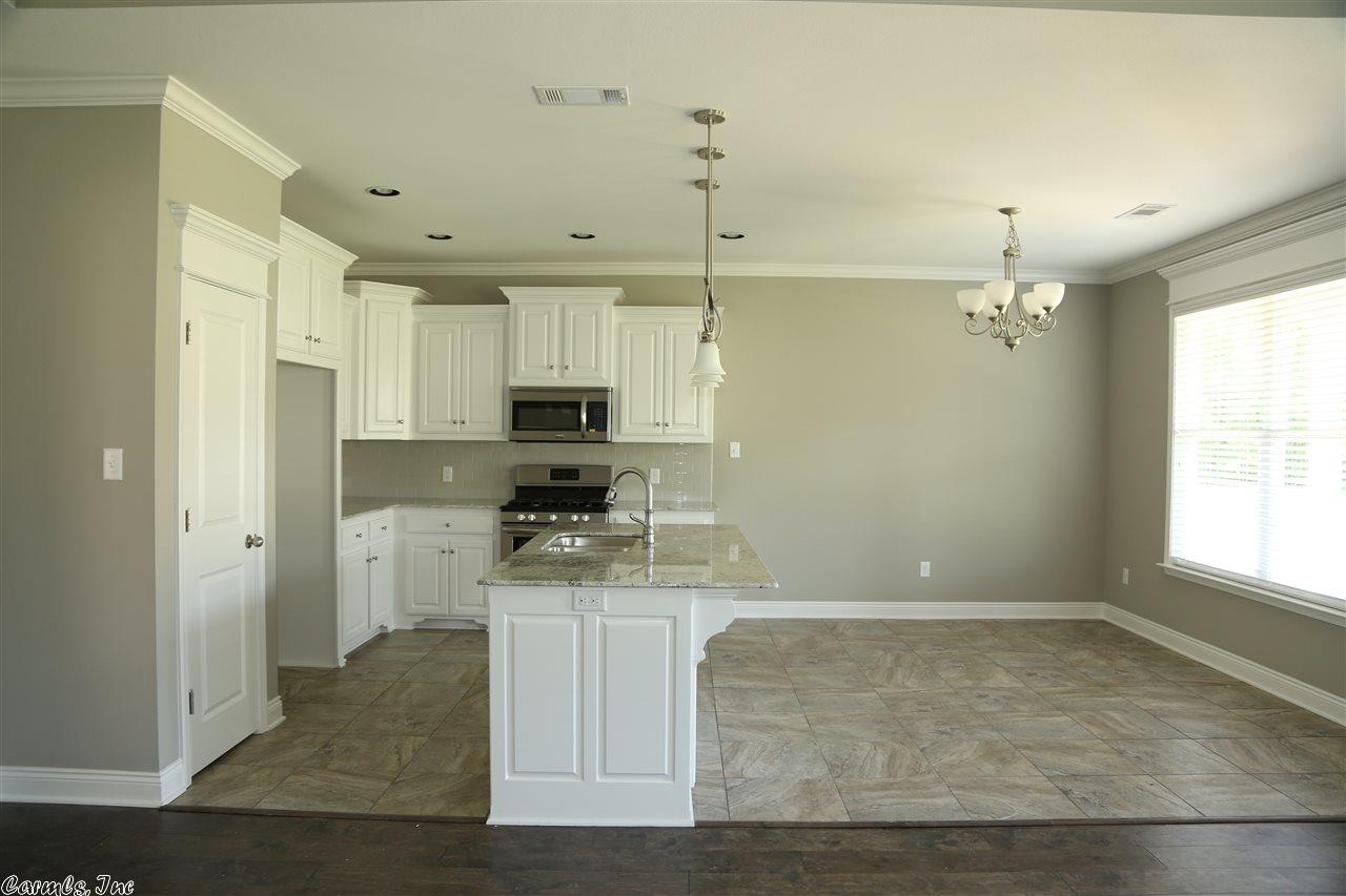 312 Prospect Park Loop, Bryant, AR 72022 photo 2