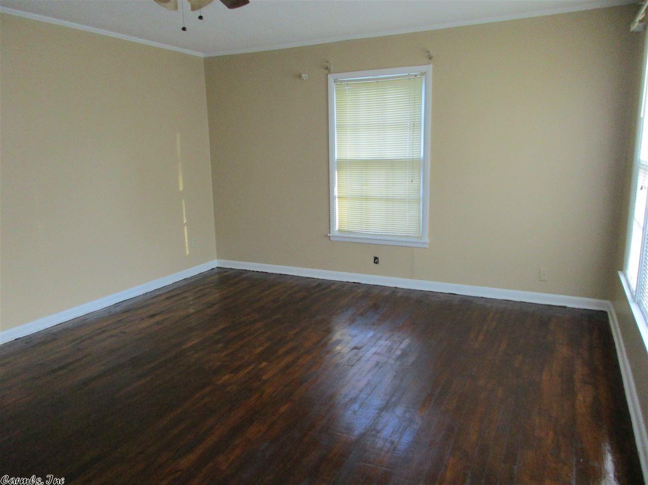517 Park Pl, Pine Bluff, AR 71601 photo 5