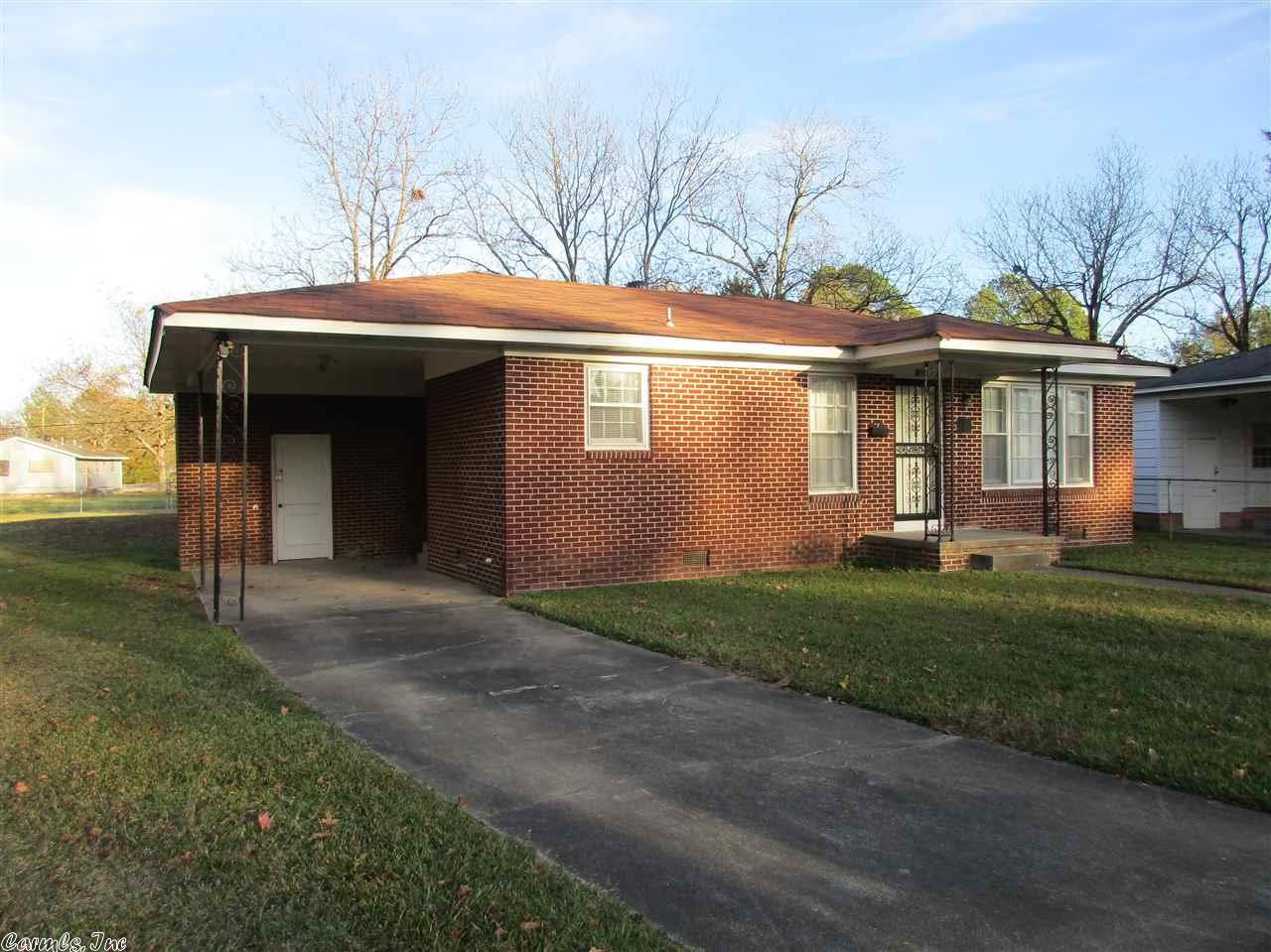 517 Park Pl, Pine Bluff, AR 71601 photo 1