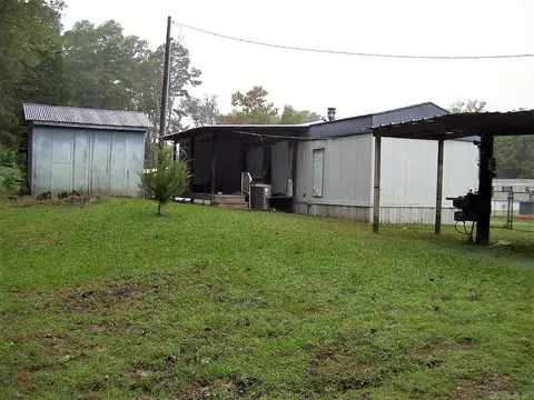 327 E 14th St, Ashdown, AR 71822 photo 3