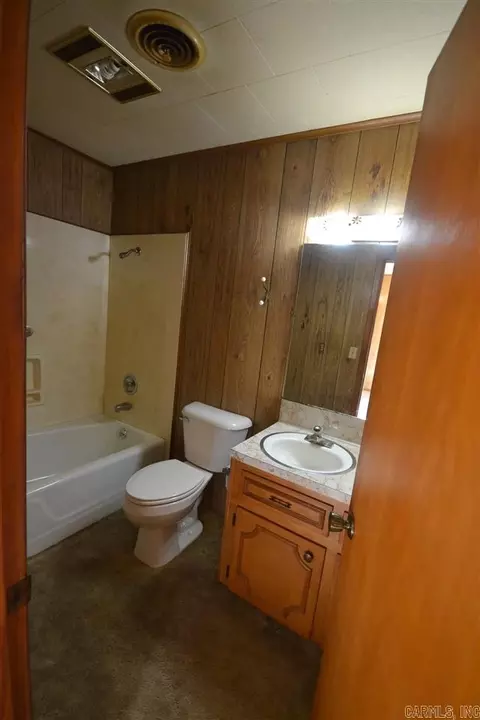 202 E Pne, Taylor, AR 71861 photo 12