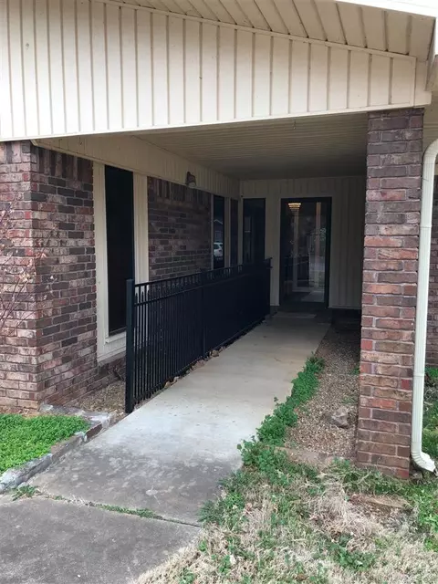 301 N 27th St, Ozark, AR 72949 photo 4