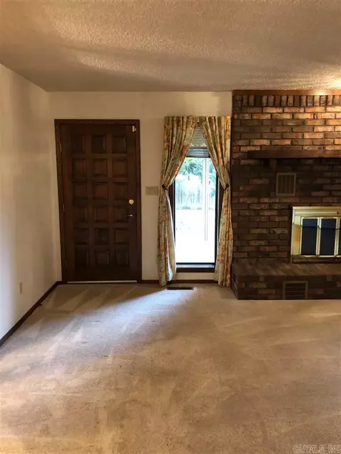301 N 27th St, Ozark, AR 72949 photo 8