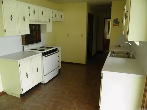 509 E Mary, Paris, AR 72855 photo 3