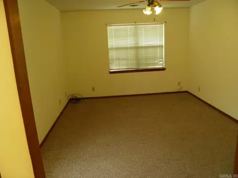 509 E Mary, Paris, AR 72855 photo 9