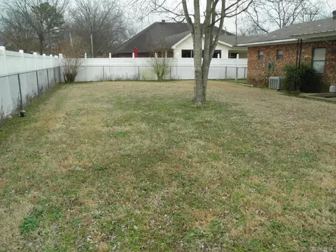 509 E Mary, Paris, AR 72855 photo 14