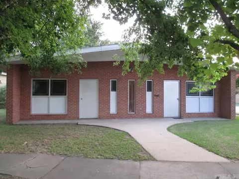 101 S 3rd, Mcgehee, AR 71654 photo 2