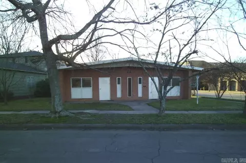 101 S 3rd, Mcgehee, AR 71654 photo 1