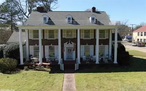 320 S Main St, Warren, AR 71671 photo 1