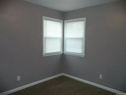 203 E Murray Ln, Sikeston, MO 63801 photo 5