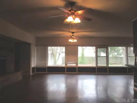 105 W Second St, Gideon, MO 63848 photo 2