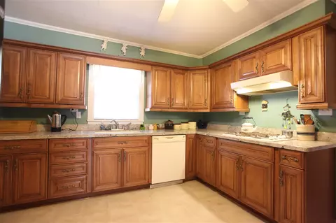 600 E 12th St, Smackover, AR 71762 photo 6