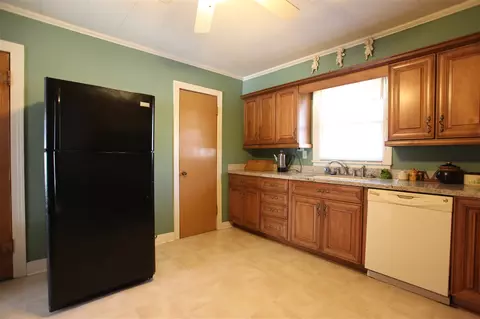 600 E 12th St, Smackover, AR 71762 photo 8