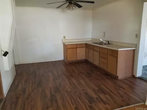 790 E Jackson, Piggott, AR 72454 photo 6