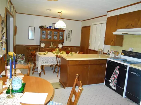 221 S Monroe St, Ashdown, AR 71822 photo 10