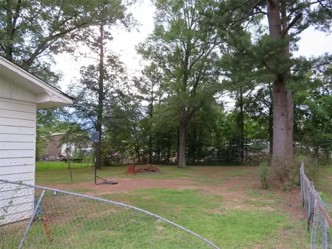 609 Smith St, Gurdon, AR 71743 photo 8
