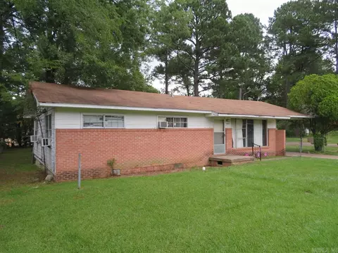 609 Smith St, Gurdon, AR 71743 photo 3