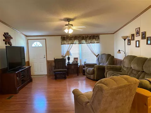 440 W 3rd, Strong, AR 71765 photo 4