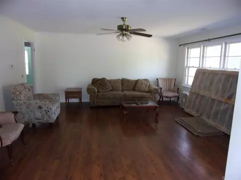 403 E 3rd St, Leachville, AR 72438 photo 6