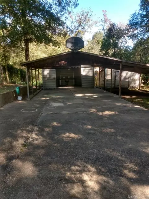 704 E 10th, Smackover, AR 71762 photo 8