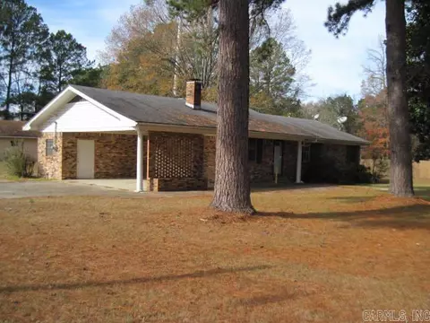 310 6th St, Hampton, AR 71744 photo 1