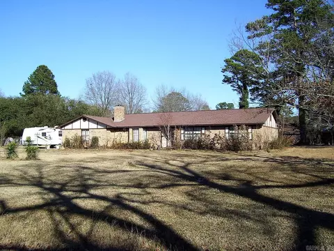 1640 Caddo Cir, Ashdown, AR 71822 photo 3