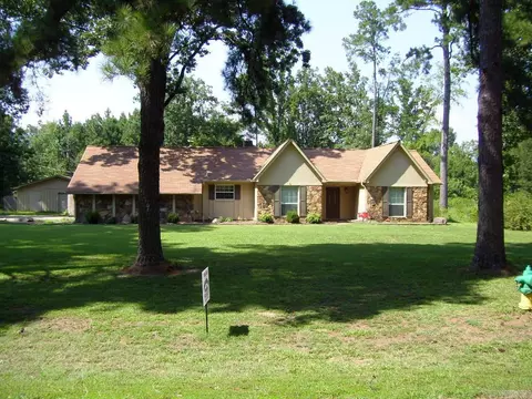 2410 Wren St, Ashdown, AR 71822 photo 1