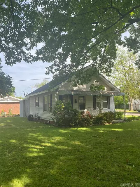 403 N 3rd St, Paris, AR 72855 photo 7