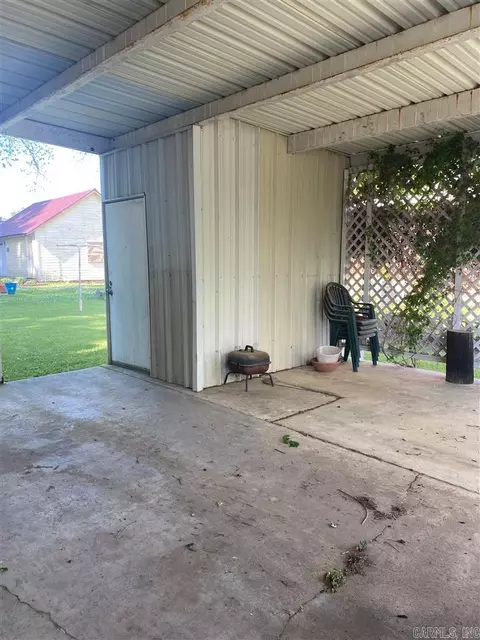 403 N 3rd St, Paris, AR 72855 photo 10
