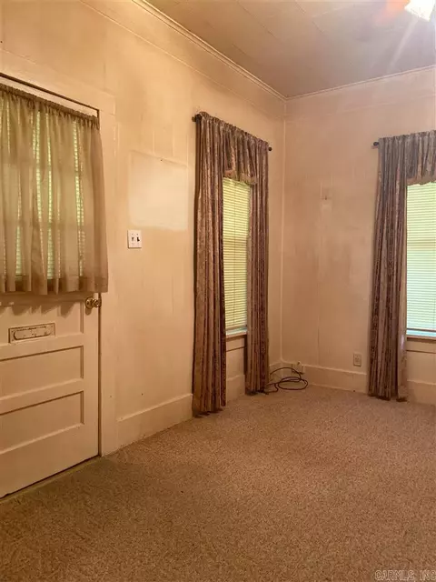 403 N 3rd St, Paris, AR 72855 photo 20