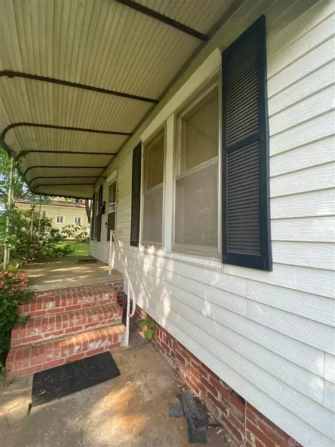 403 N 3rd St, Paris, AR 72855 photo 5