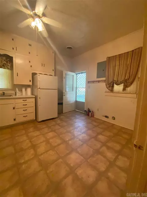 403 N 3rd St, Paris, AR 72855 photo 12