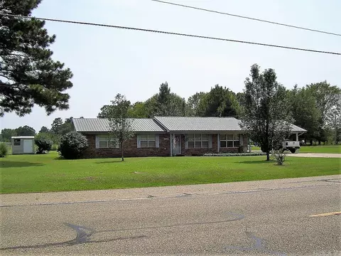 1037 Westside Dr, Ashdown, AR 71822 photo 1