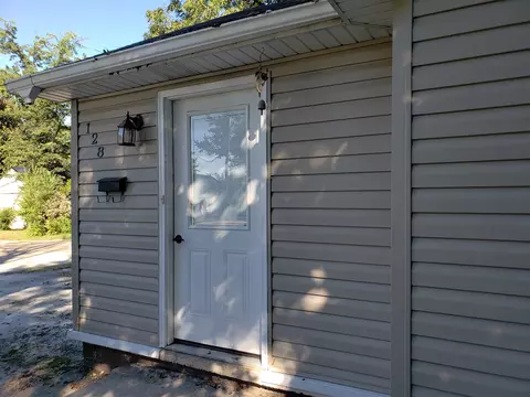 128 Third St, Sikeston, MO 63801 photo 3