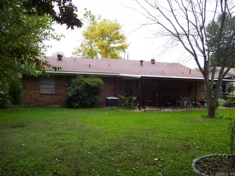 131 N Walker St, Ashdown, AR 71822 photo 4