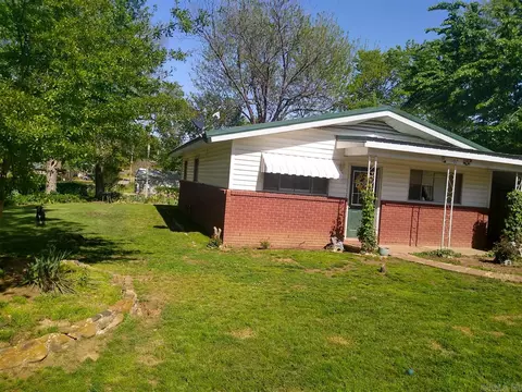 1107 Crecent Dr, Paris, AR 72855 photo 2