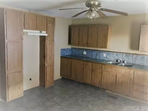 311 W Main, Parma, MO 63870 photo 4