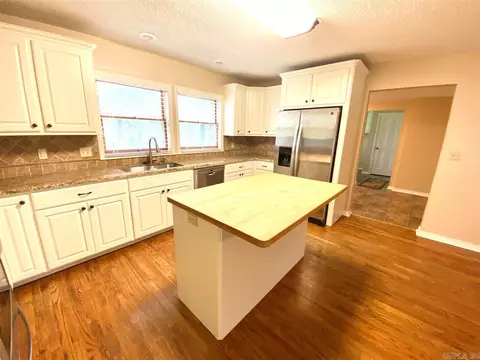 1284 Apache Dr, Camden, AR 71701 photo 6