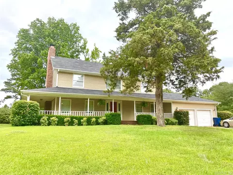 1284 Apache Dr, Camden, AR 71701 photo 1