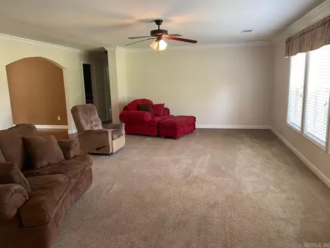 405 Cherry St, Crossett, AR 71635 photo 2