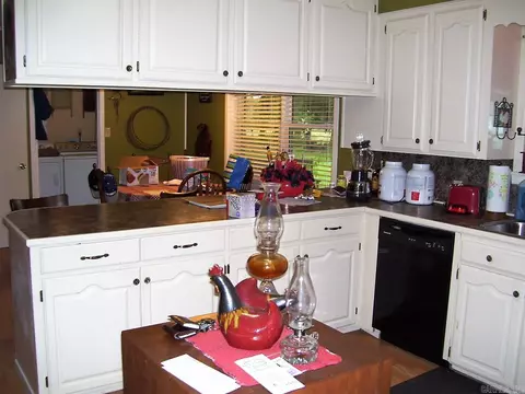 1215 E 2nd Ave, Foreman, AR 71836 photo 8