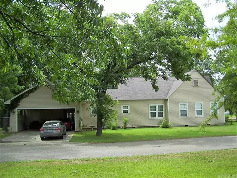 570 Park Ave, Ashdown, AR 71822 photo 4
