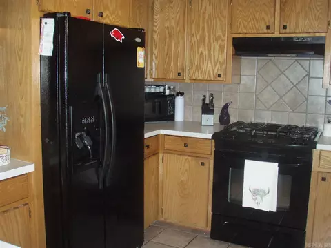 225 W Dollarhide, Foreman, AR 71836 photo 7