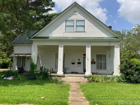 310 S Myrtle St, Warren, AR 71671 photo 1
